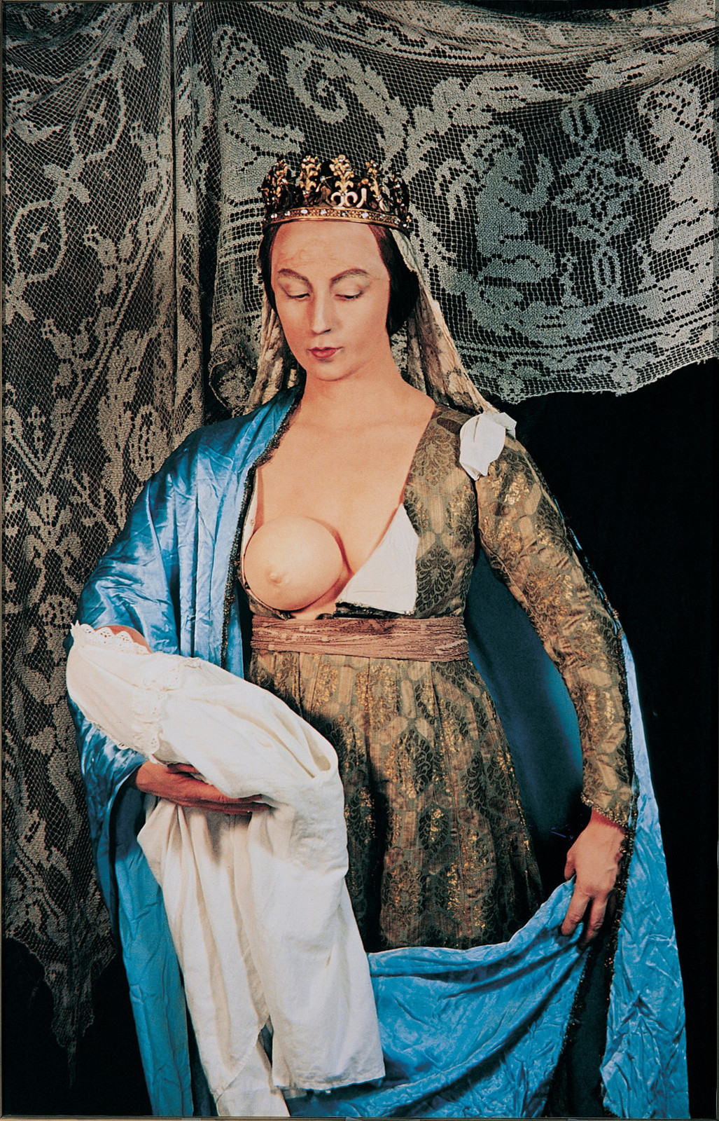 Cindy Sherman. Untitled # 216. 1989. Chromogenic color print. 221.3 x 142.5 cm. Museum of Modern Art, New York