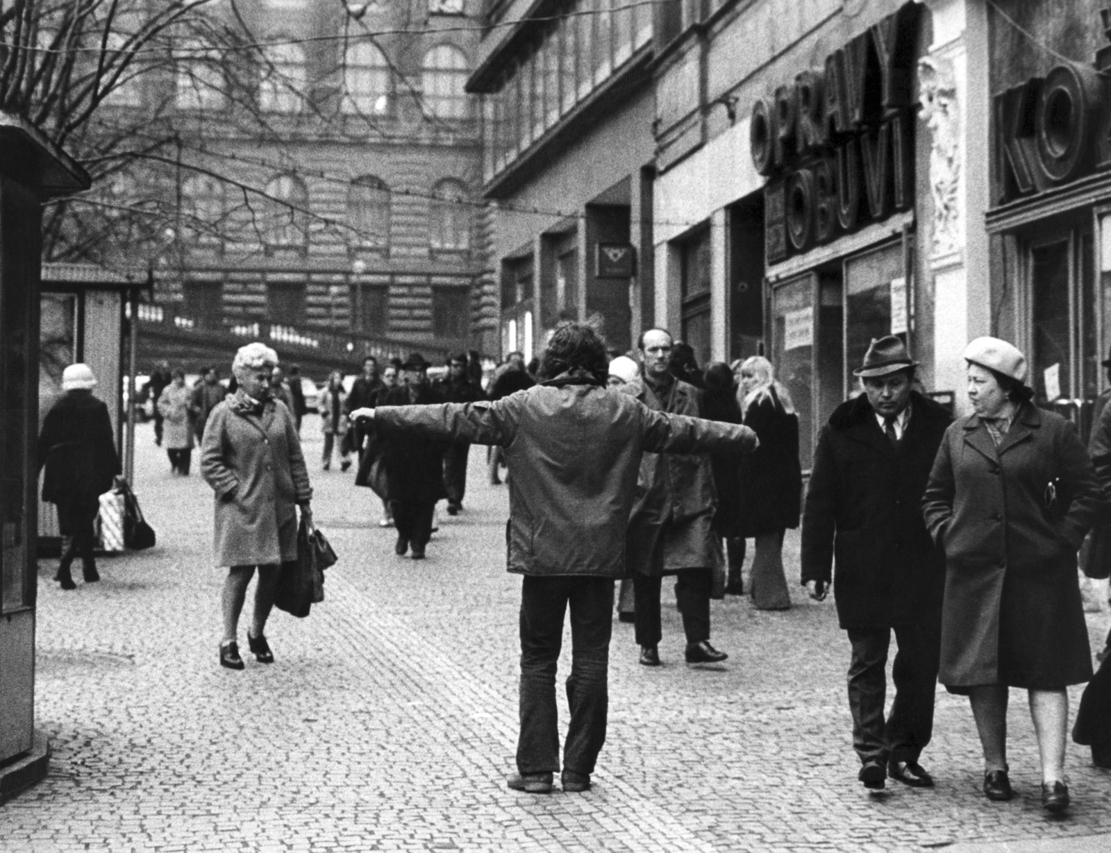 Jiř&iacute; Kovanda November 19th, 1976, Prague b/w photograph Credits: gb agency, Paris and Krobath, Wien/Berlin