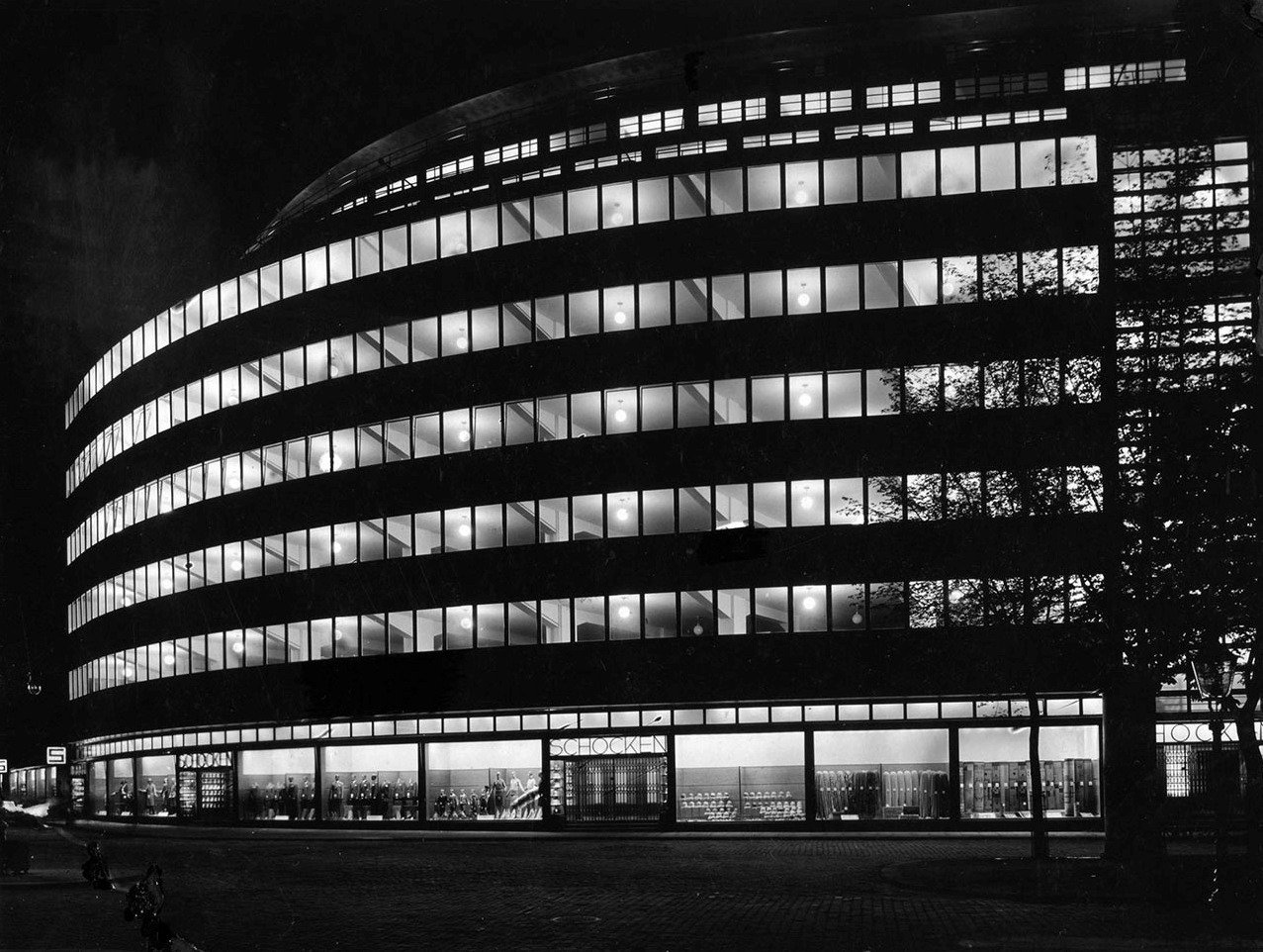 Универмаг Schoken в Хемнице, Германия. 1930. Фото 1930 года