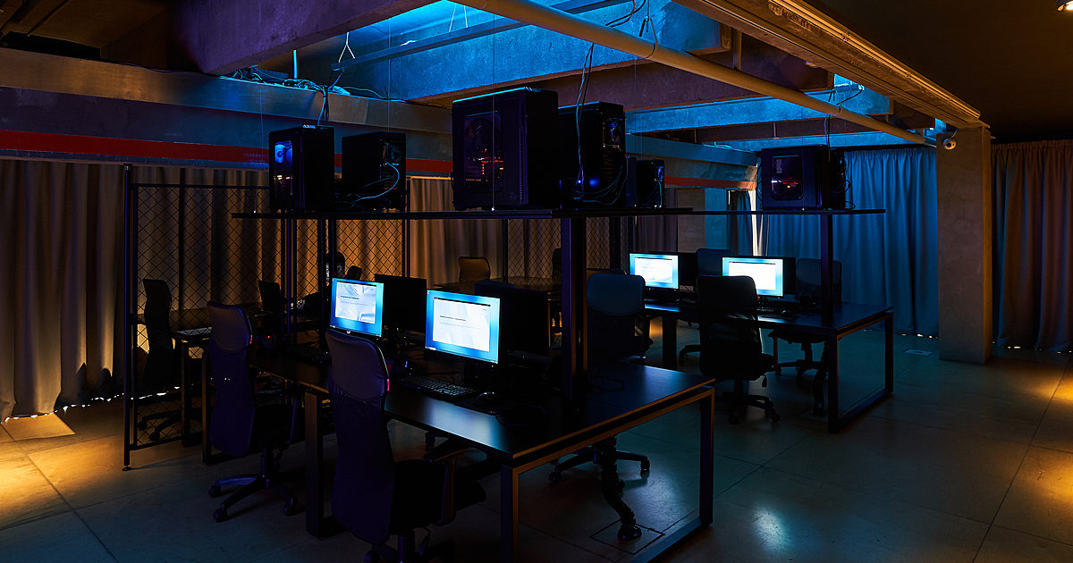 Computer Class. Shop COMPUTER CLASS: WORLD GONE BY • Garage Digital — Garage program on ...