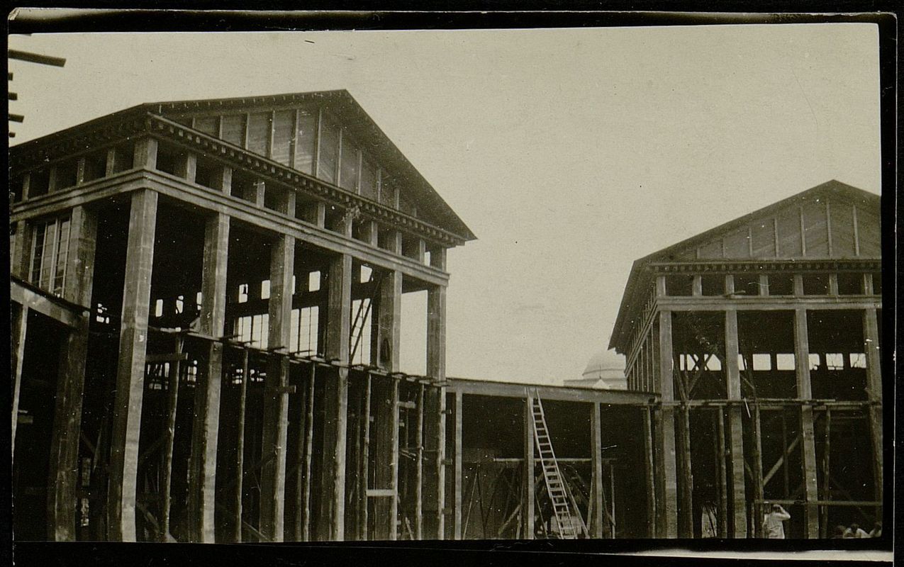 Machines and Tools Pavilion, view from the internal courtyard Garage Archive Collection (Alexei Shchusev archive) 1923