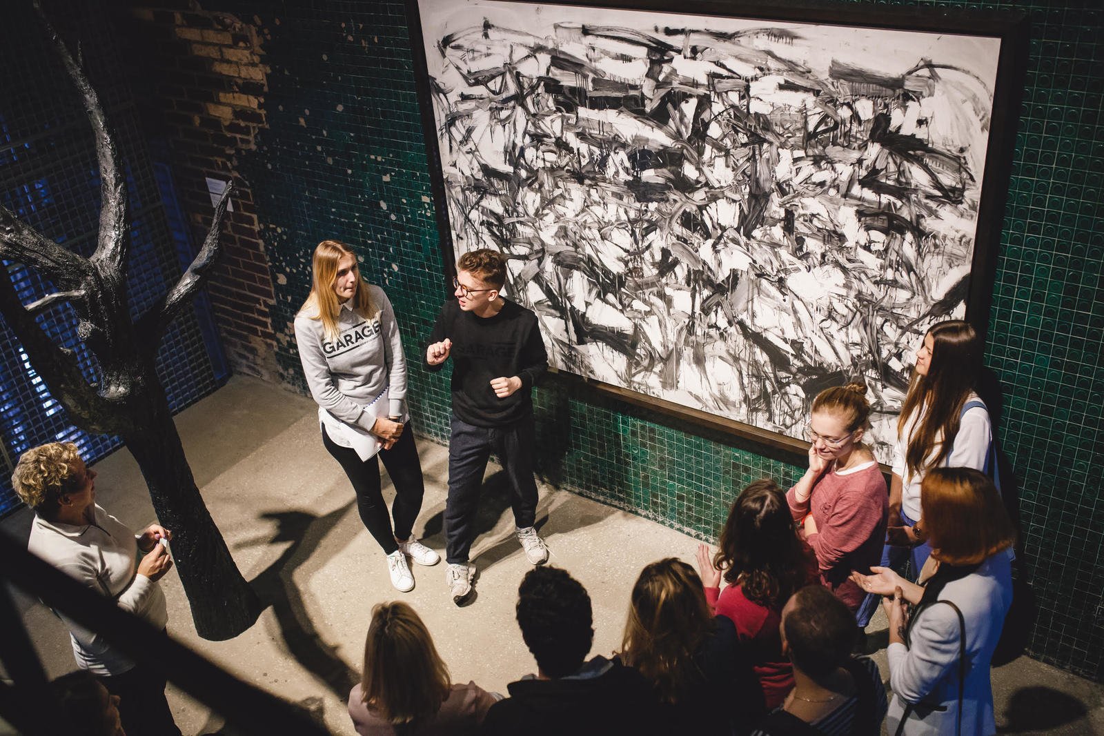 Guided tours in sign language for the fall exhibition season