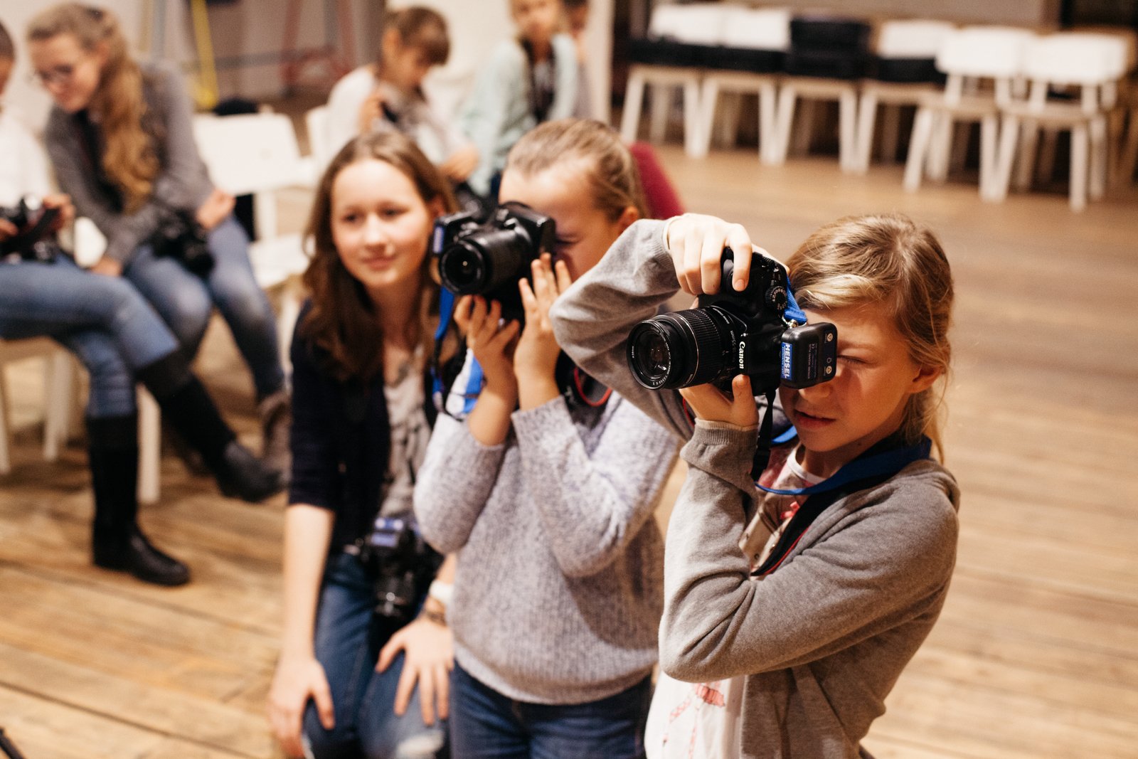 К моделям относятся детский рисунок фотография фильм