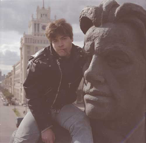 Anatoly Osmolovsky A Voyage to Brobdingnag (Mayakovsky / Osmolovsky) performance, 1993