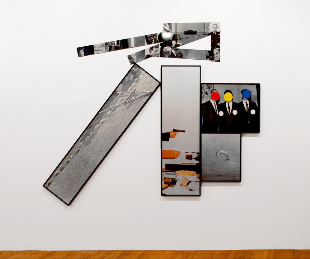 Джон Балдессари. Упавший мольберт. 1988. Цветная литография и шелкография, бумага, металл. 188x241,3. Личный архив Джона Балдессари