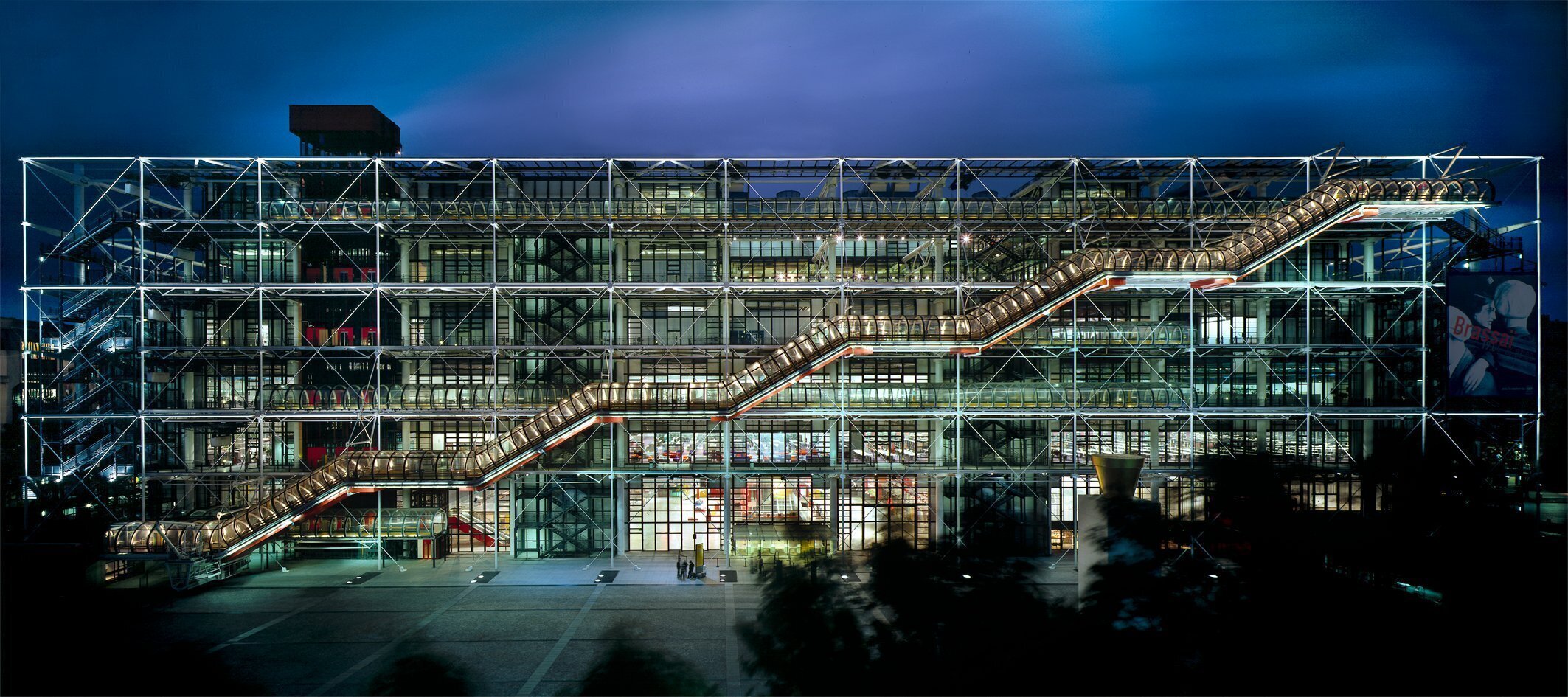 The Pompidou Centre, Paris. Renzo Piano and Richard Rogers, 1972-1976 Skyscraper City