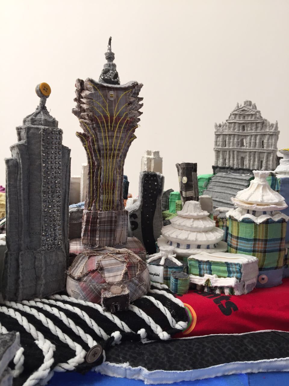 Portable City seriesYin Xiuzhen2001&mdash;Courtesy of the artist