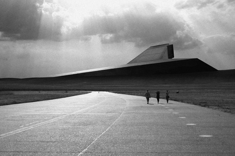 Николя Мулен. Mythological Brutalism