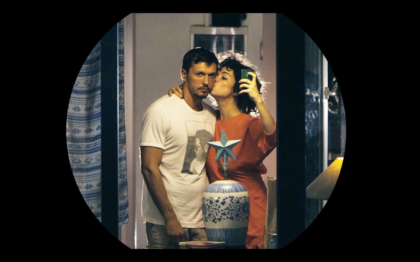 The TelescopeDirector: Sonya StenkoRunning time: 20 min12+