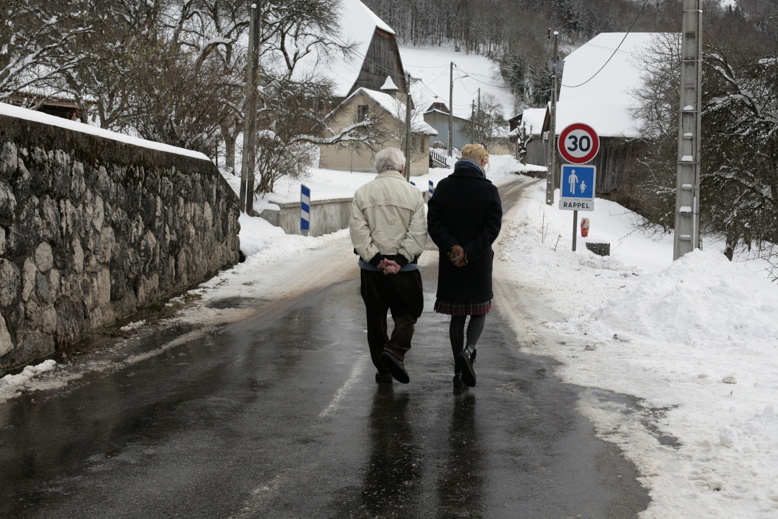 «Времена года в Кенси: четыре портрета Джона Бёрджера» Режиссеры Бартек Дзядош, Колин Маккейб, Кристофер Рот, Тильда Суинтон. 2016, Великобритания, 90 мин. 6+