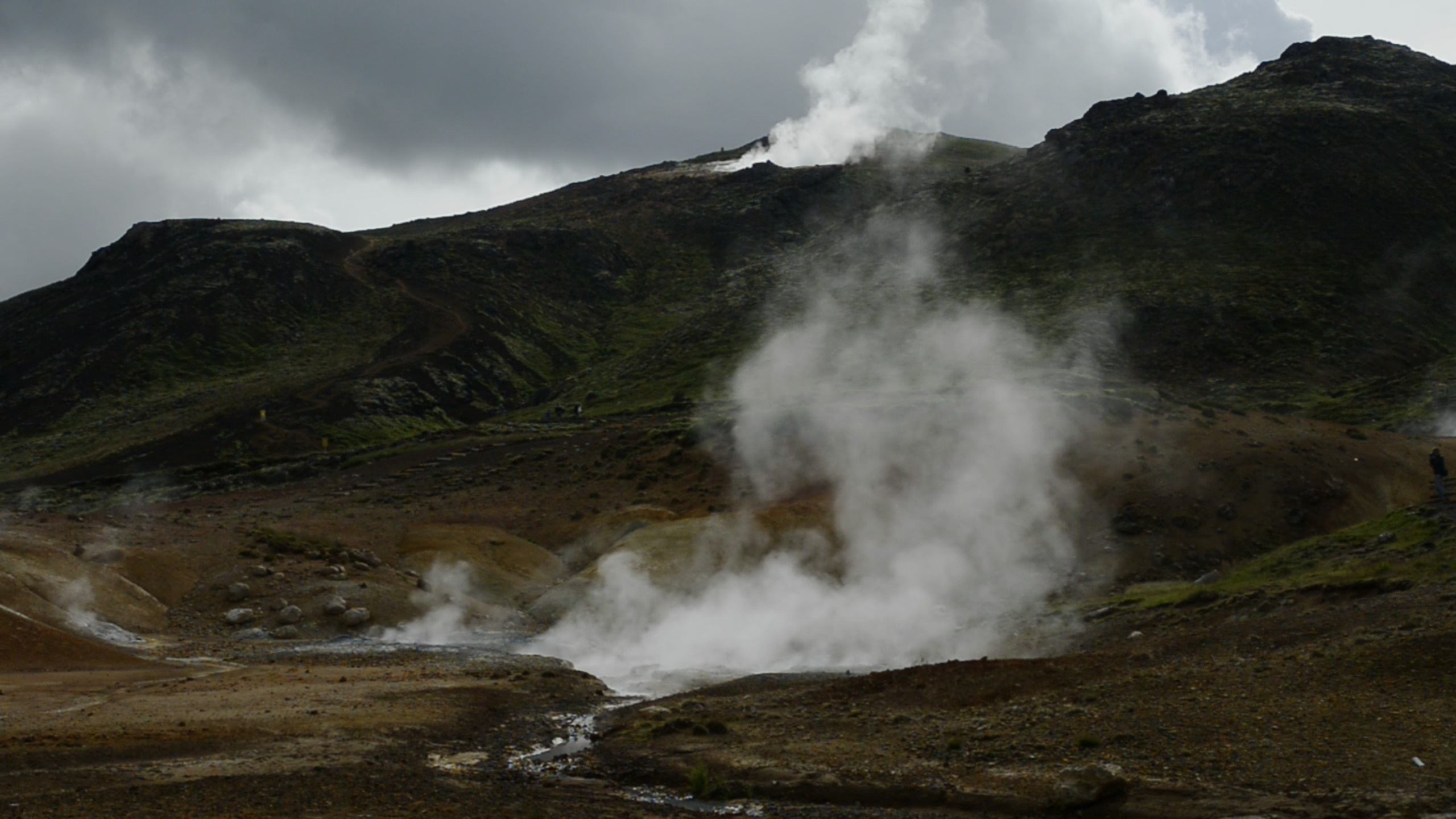 Кадр из фильма AestetikРежиссер Макси Шилов. Исландия, Швеция, Дания, Россия, 2016. 45 мин.12+