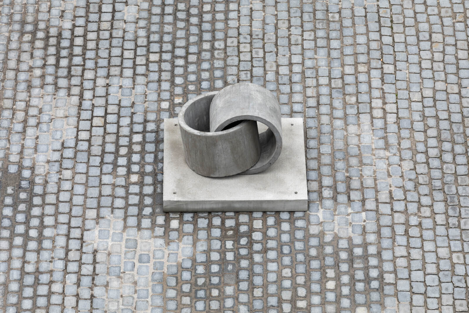 Damián Ortega, The Modern Garden, installation view, Garage Museum of Contemporary Art, Moscow, 2018Photo: Ivan Erofeev© Garage Museum of Contemporary Art