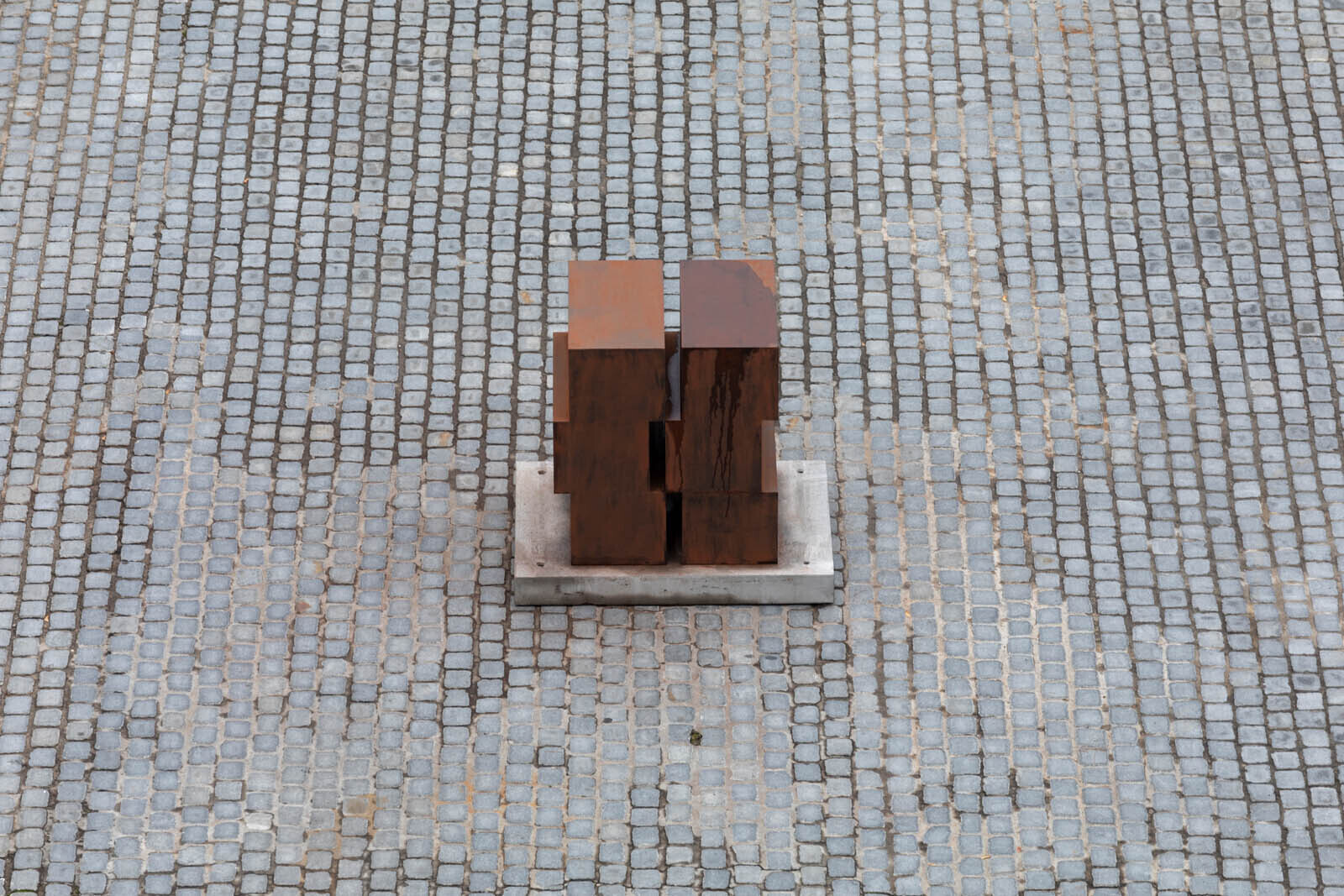 Damián Ortega, The Modern Garden, installation view, Garage Museum of Contemporary Art, Moscow, 2018Photo: Ivan Erofeev© Garage Museum of Contemporary Art