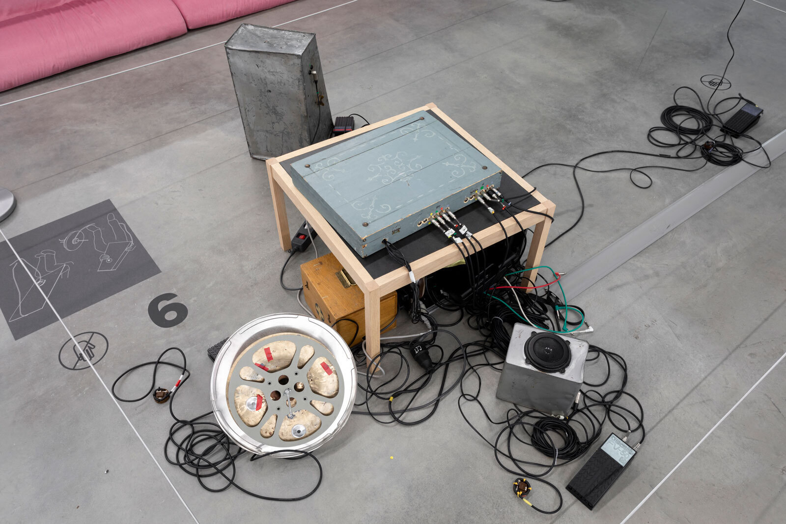 Вид экспозиции выставки «Безграничный слух» в Музее современного искусства «Гараж». Москва, 2018Фото: Иван Ерофеев© Музей современного искусства «Гараж»