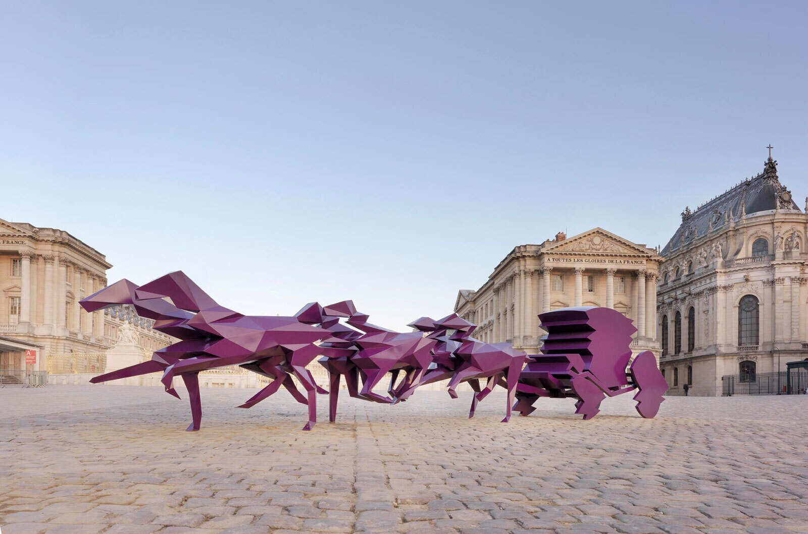 Ксавье Вейян. Le Carrosse. 2009&copy; Vincent Germond. &copy; Veilhan/Adagp, Paris. 2009