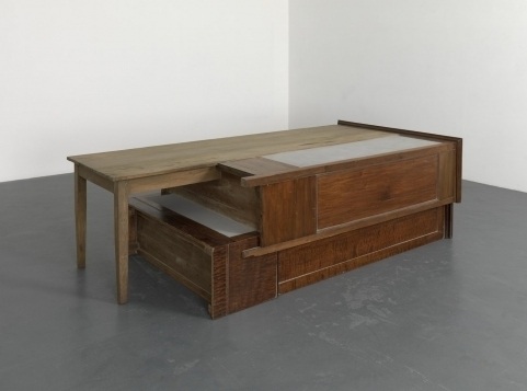 Doris Salcedo. Untitled, 2008Фото: Stephen White© White Cube