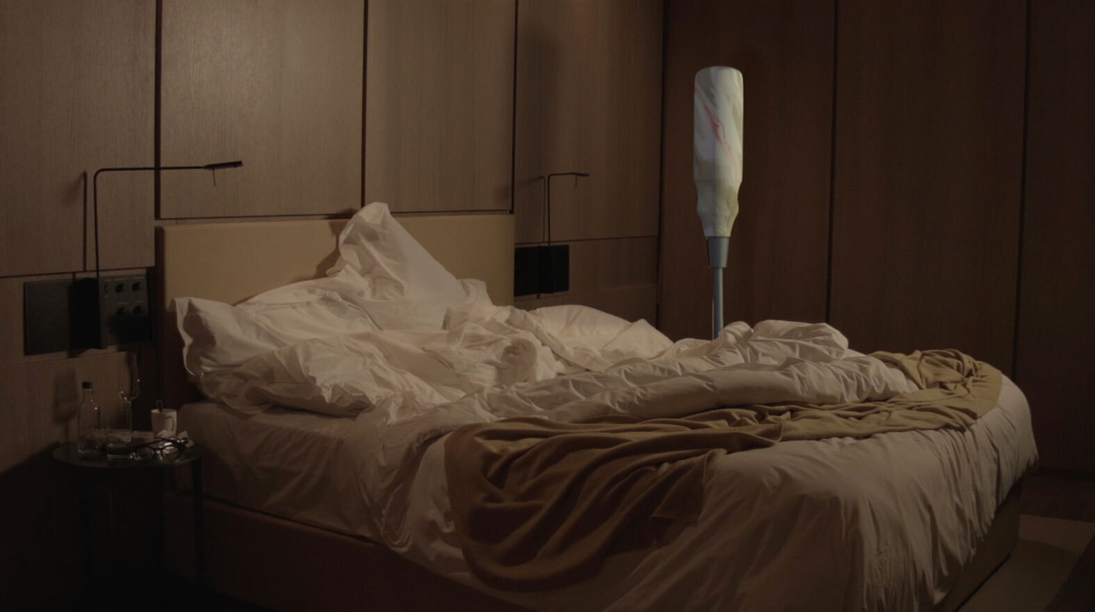 Сесиль Эванс. Сколь счастлива может быть вещь.&nbsp;2014. Видео. 9 мин. 30 сек.