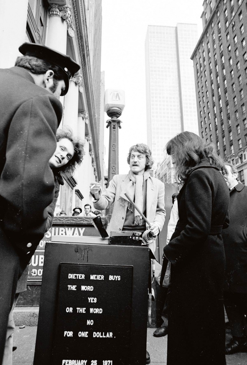 Дитер Майер. Перформанс «Два слова». Нью Йорк. 25.02.1971 © Courtesy Dieter Meier