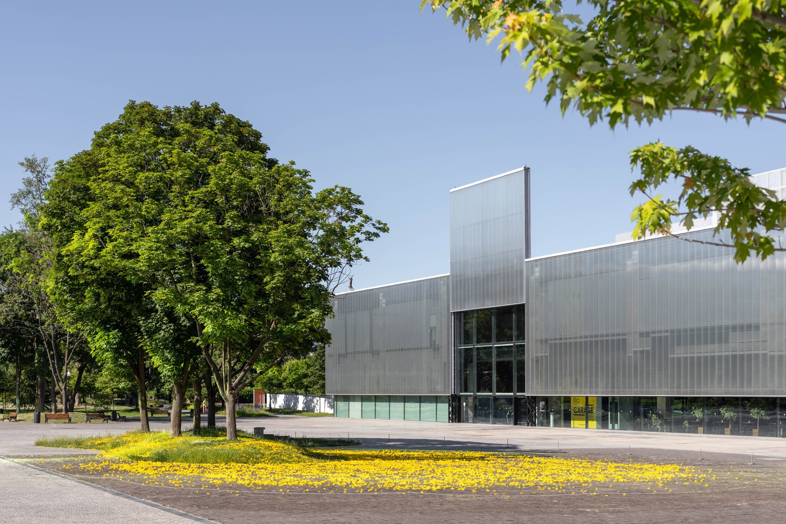 Allora & Calzadilla, Graft, 2019Installation view, Garage Square, Garage Museum of Contemporary Art, MoscowPhoto: Ivan Erofeev© Garage Museum of Contemporary Art