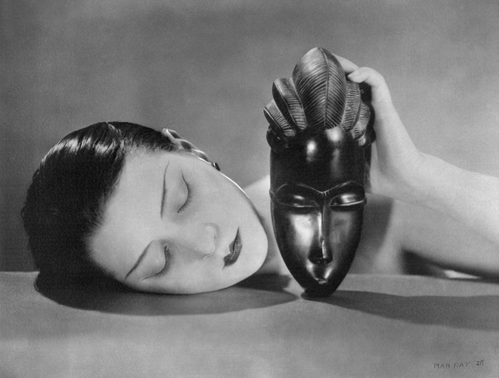 Ман Рэй. Черное и белое. 1926. &copy; Man Ray Trust/ADAGP, c/o Pictoright Amsterdam / Stedelijk Museum Amsterdam