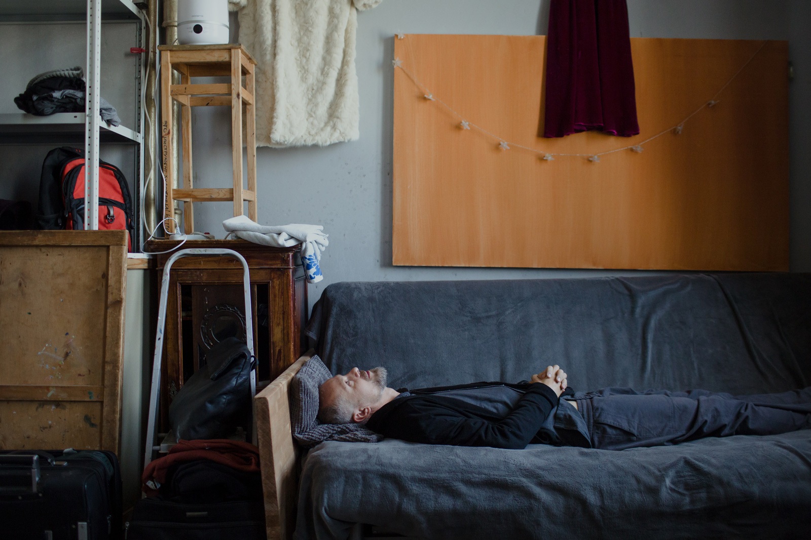 Wooloo Human Hotel participant Ivan in his studio in Moscow, 2019  Social sculpture documentation  Photo: Denis Sinyakov  &copy; Garage Museum of Contemporary Art