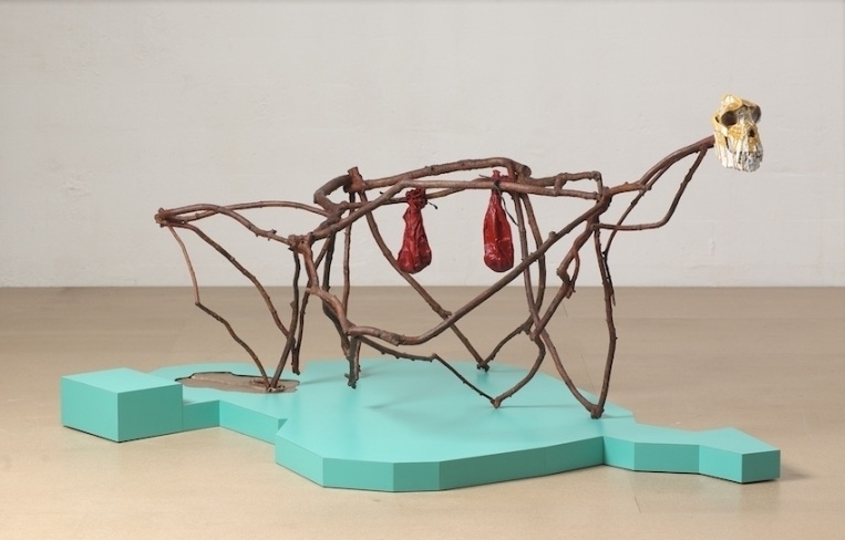 Билл Вудроу. Сейшельский оценщик. 2005. Бронза, ламинированный МДФ, краска, шеллак. © Bill Woodrow