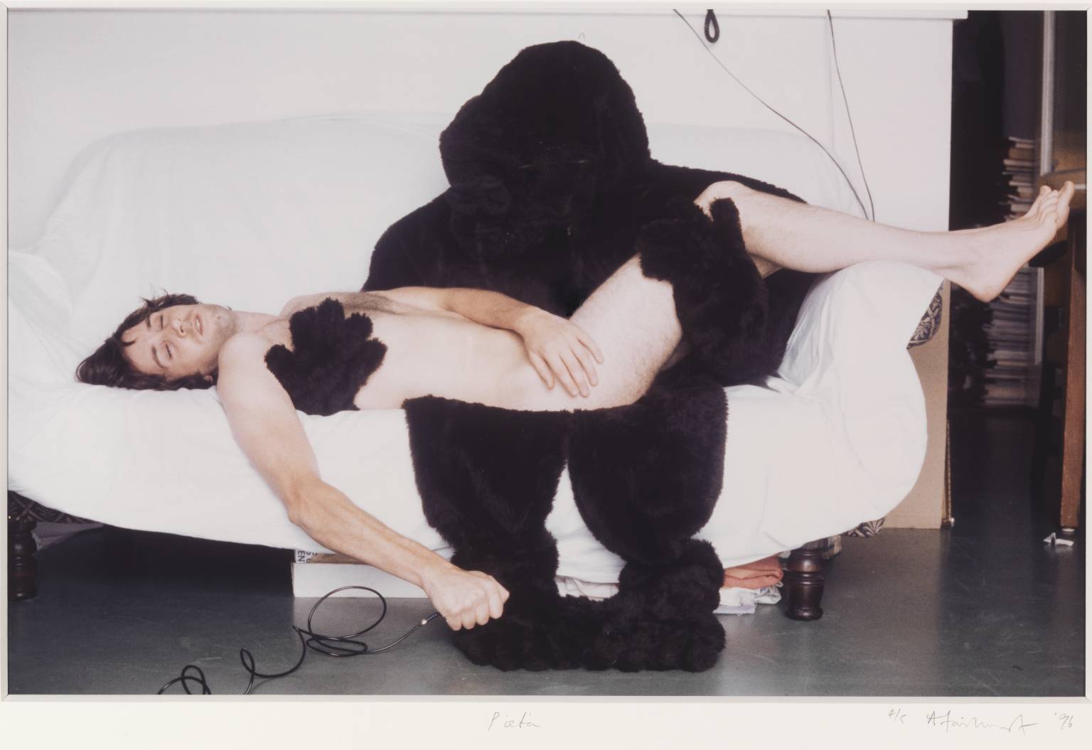 Ангус Фэйрхерст. Пьета (первая версия). 1996. © TATE