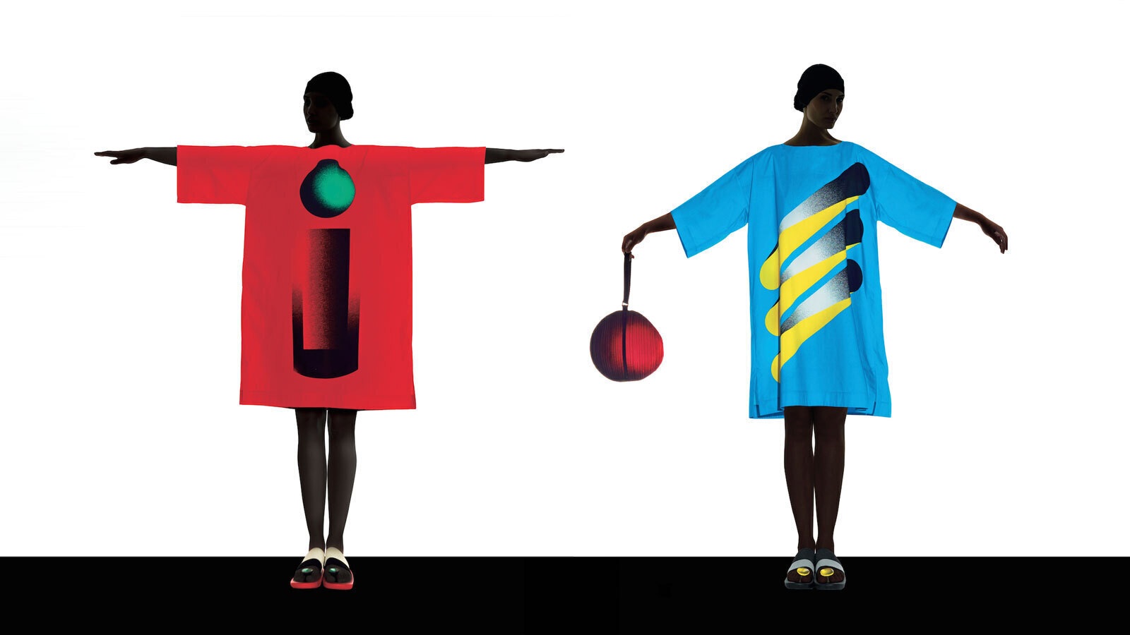 Коллекция Икко Танака & Иссей МиякеФото: Франсис Джакобетти