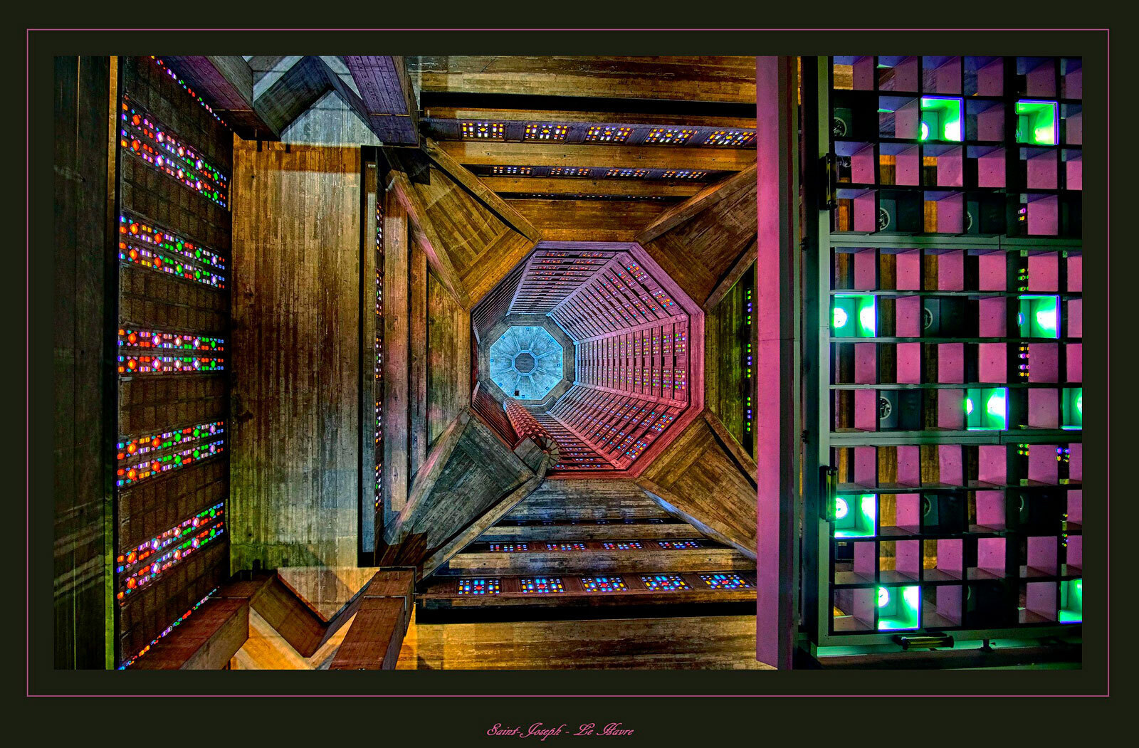 Собор Святого Иосифа в Гавре. Фрагмент интерьера. 1951&ndash;1957. &copy; LauterGold