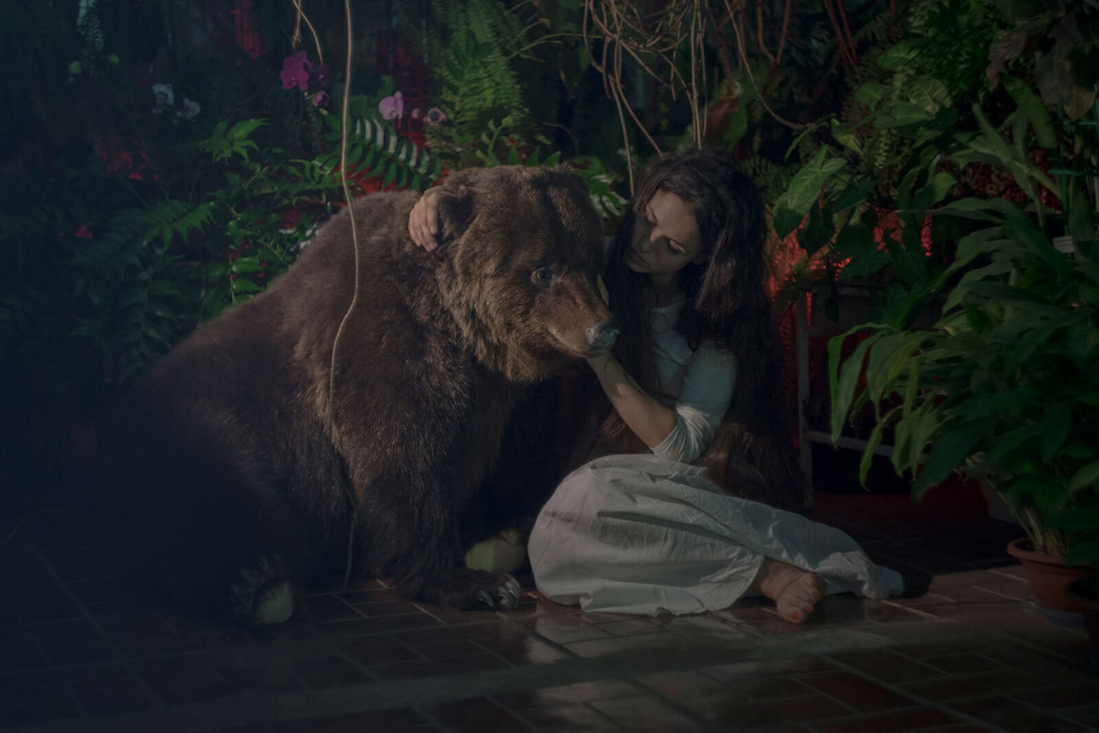 Performance AdaptationArtists: Olga Croytor, Aleksey Kohanov&nbsp;Light: Alyona Osina&nbsp;Director and camera: Philip Yakushin&nbsp;Curator: Dasha Demekhina&nbsp;With the support of The Timiryazev state biological Museum and the gallery GROUND Solyanka