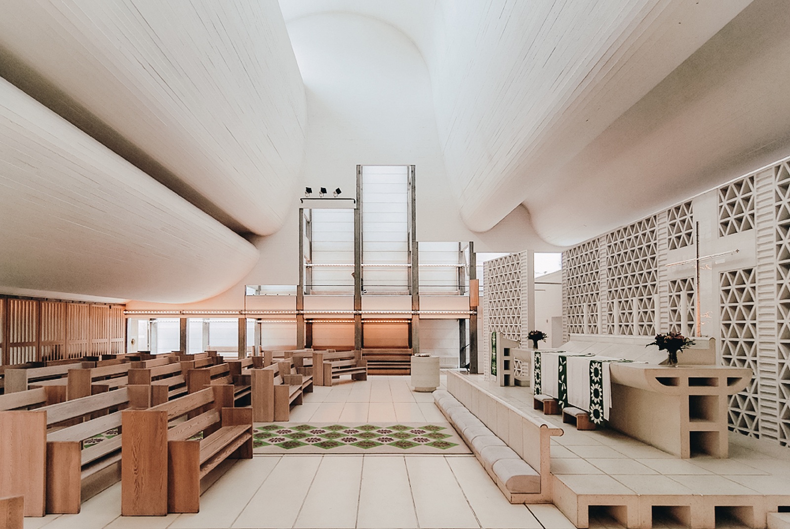 Церковь в Багсверде. 1977Предоставлено Scandinavia Standard