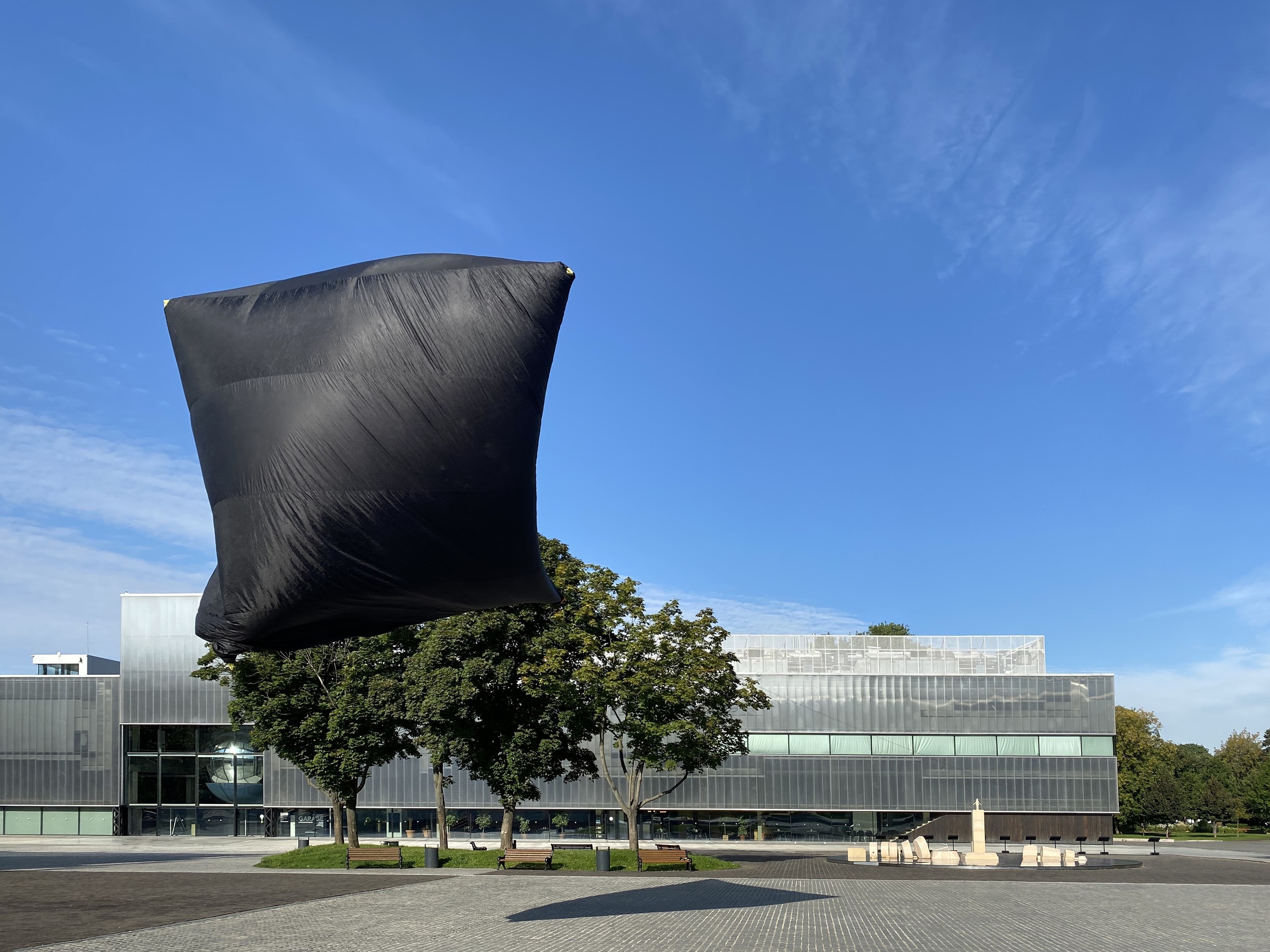 Полет в аэроцен в Музее современного искусства &laquo;Гараж&raquo;16 сентября 2020, МоскваПредоставлено Фондом аэроцена и Музеем современного искусства &laquo;Гараж&raquo;Фото: Александра ЕвтушенкоЛицензия CC BY-SA 4.0*