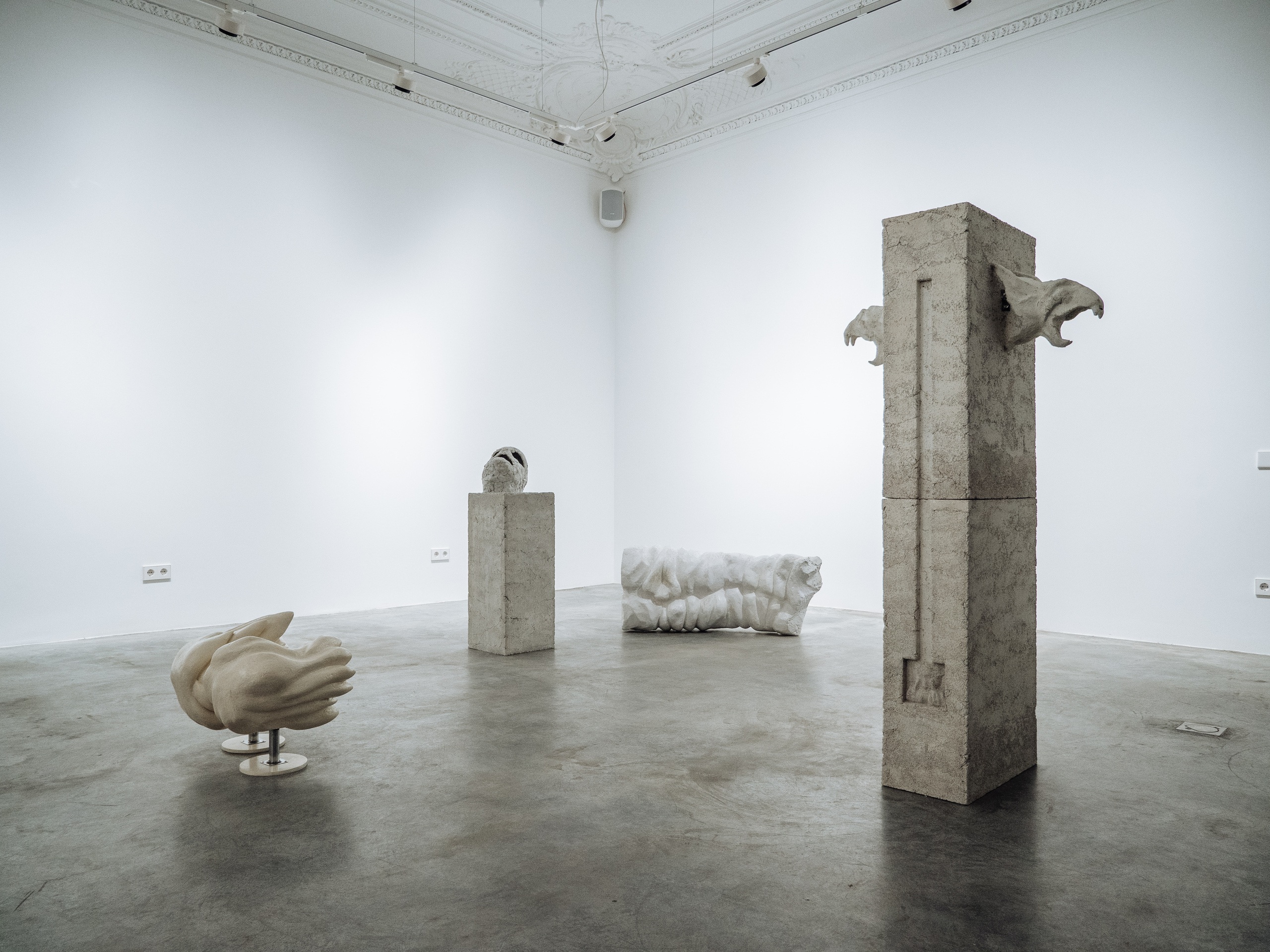 Вид экспозиции выставки Никиты Селезнева «Карате-поэзия». MYTH Gallery, Санкт-Петербург, 2020Фото: Владимир АбихПредоставлено художником