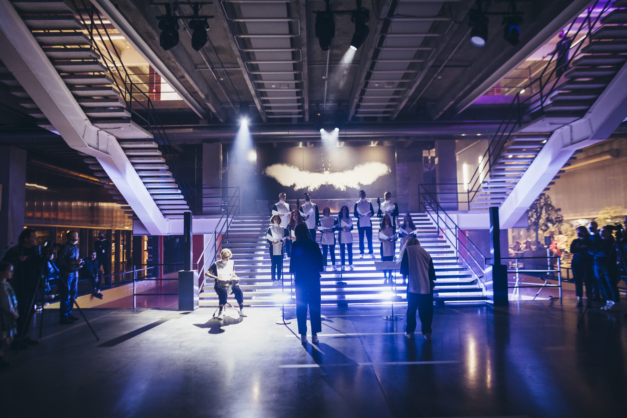 Перформанс Genda Fluid &ldquo;The Lockdown S-song&rdquo;Фото: Марк Боярский&copy;Музей современного искусства &laquo;Гараж&raquo;