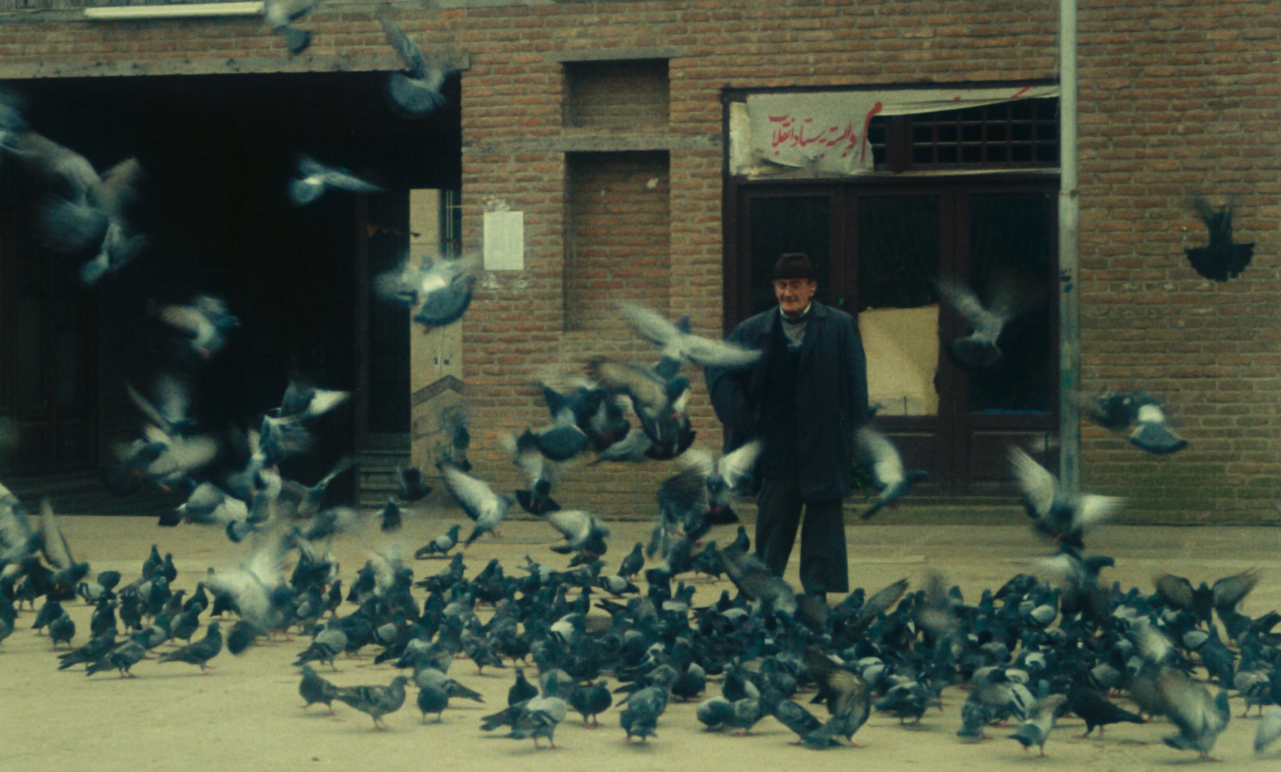 Кадр из фильма &laquo;Хор&raquo;, 1982.&copy; Janus Film