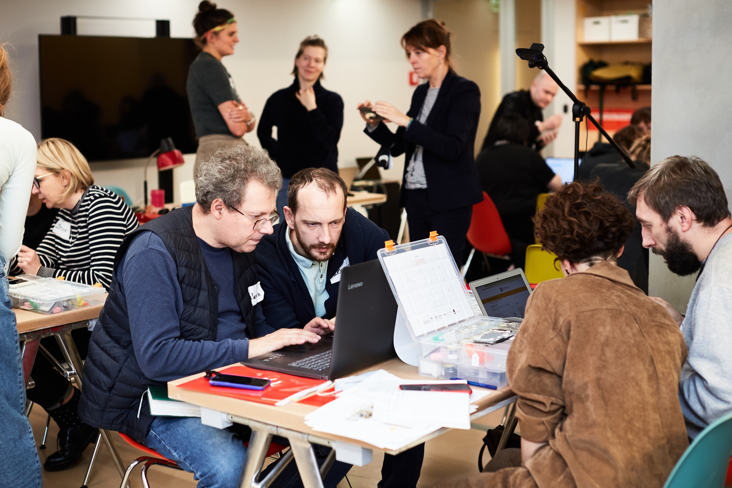 Воркшоп по идентификации пластиков в современном искусстве  Октябрь 2021  Фото: Мария Дюповкина&copy; Музей современного искусства &laquo;Гараж&raquo;