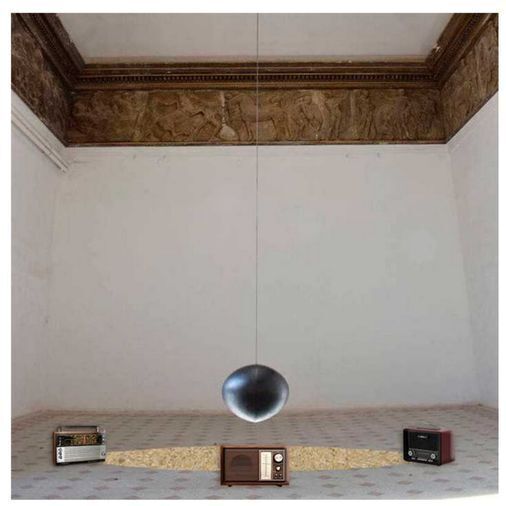 Лена Скрипкина. Маятник Фуко. 2022. Инсталляция Предоставлено художником