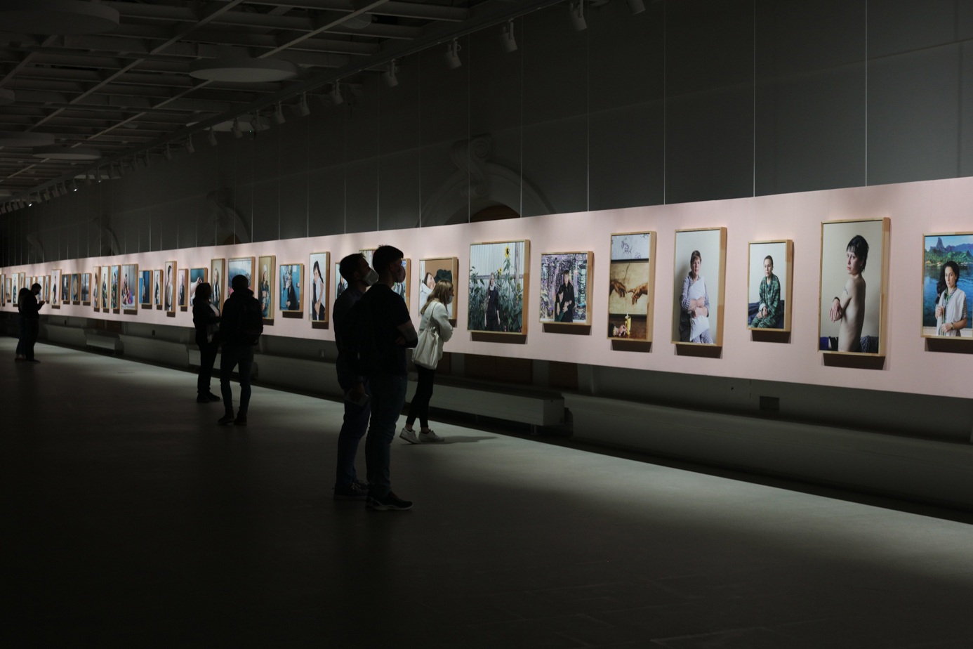 Section 01  Елена Аносова. Отделение. 2014. Вид инсталляции на&nbsp;выставке &laquo;Немосква не&nbsp;за&nbsp;горами&raquo; в&nbsp;Центральном выставочном зале &laquo;Манеж&raquo;, Санкт-Петербург. Предоставлено художницей