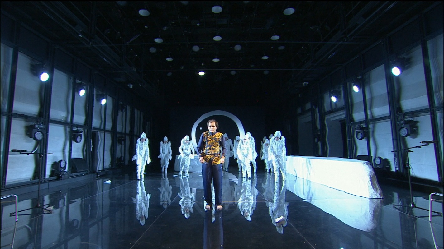 Проект &laquo;Орфические игры. Панк-макраме&raquo;. Фотограф Андрей Безукладников. Фото предоставлено пресс-службой Электротеатра Станиславский