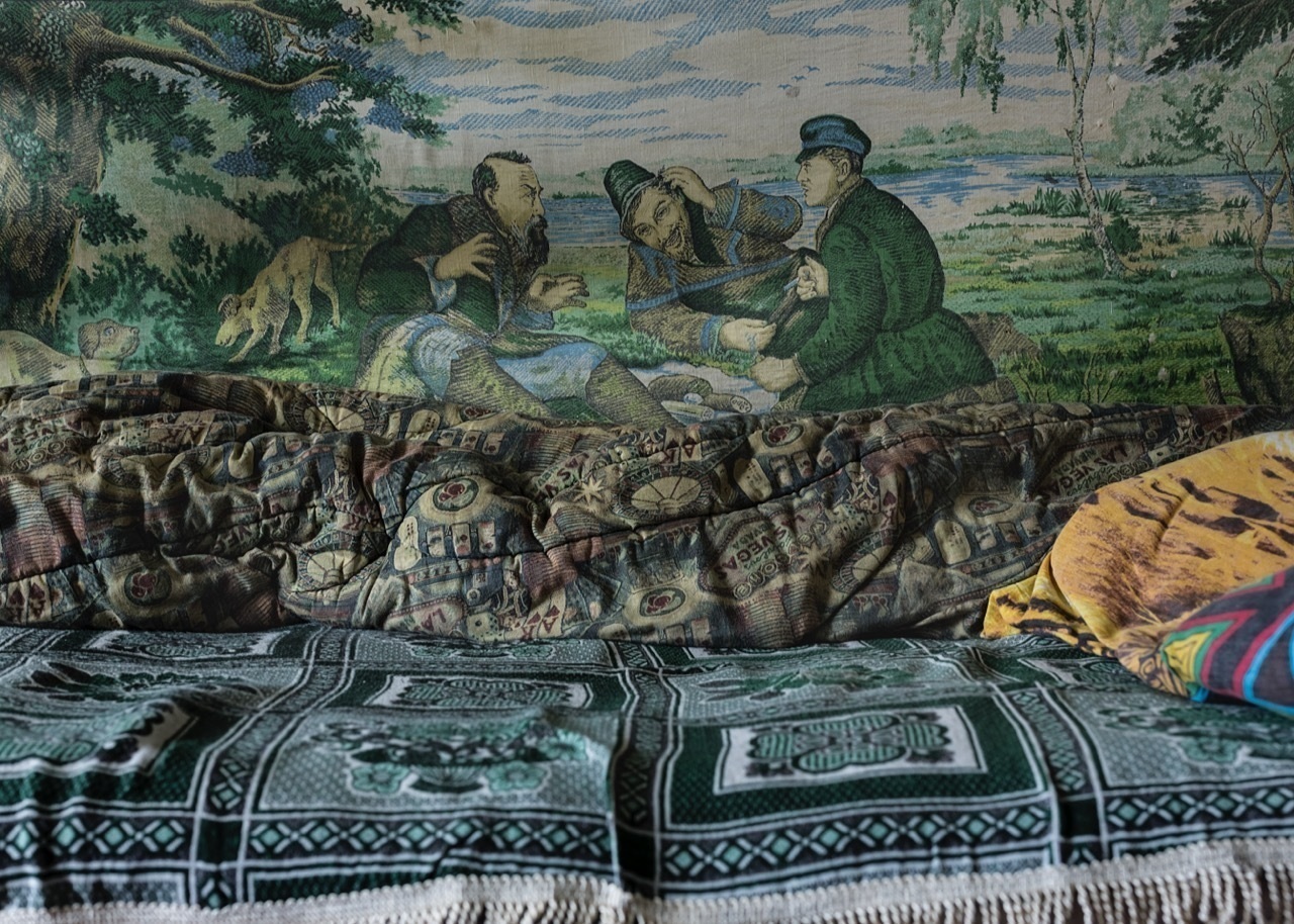 Елена АносоваОхотники на привале. Атлас первого снега. 2016Предоставлено художницей