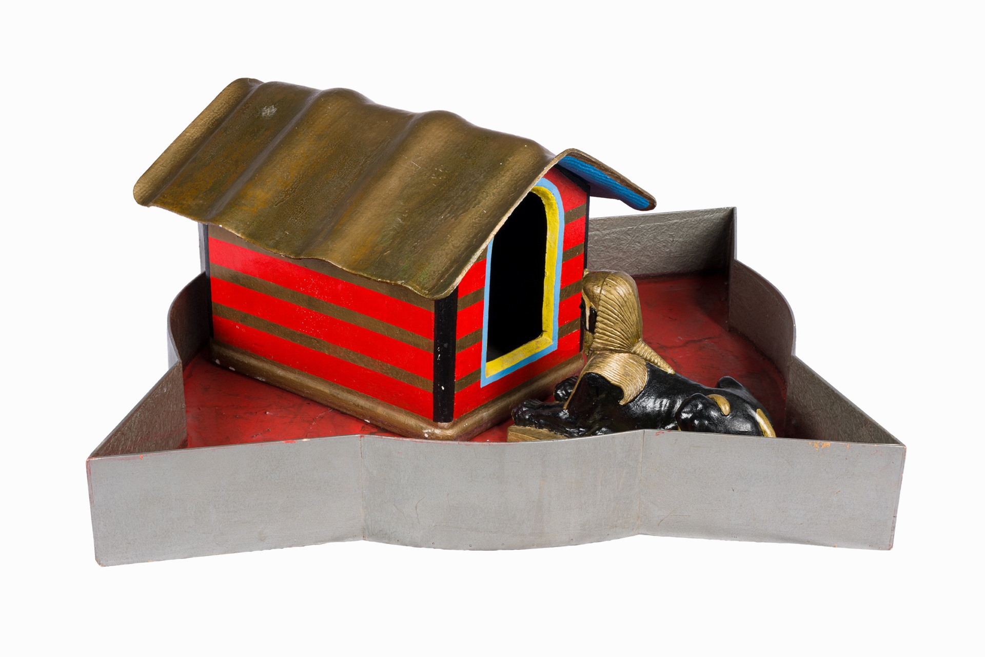 Konstantin Zvezdochotov, Oedipus Complex, 1991. Plywood, waterproof polymer, roof shingle, metal, acrylic paint. Garage Museum of&nbsp;Contemporary Art, Moscow
