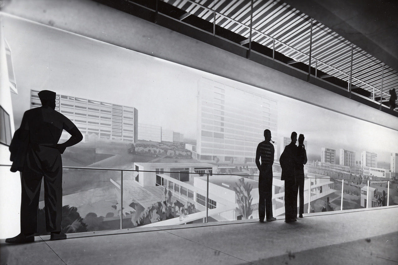 Диорама с изображением экспериментального квартала QT8, часть экспозиции VIII Миланской триеннале. 1947&copy; Triennale Di Milano