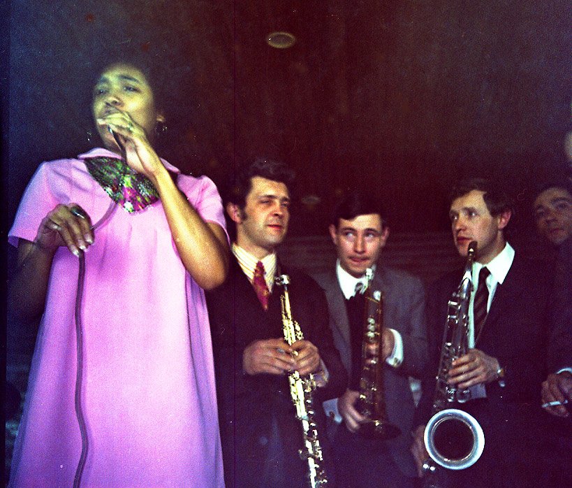 Dee Dee Bridgewater, Alexey Zubov, Andrey Tovmasyan, Vitaly Kleynot, Vremena Goda restaurant, 1972. Photo: Vladimir Sadovkin