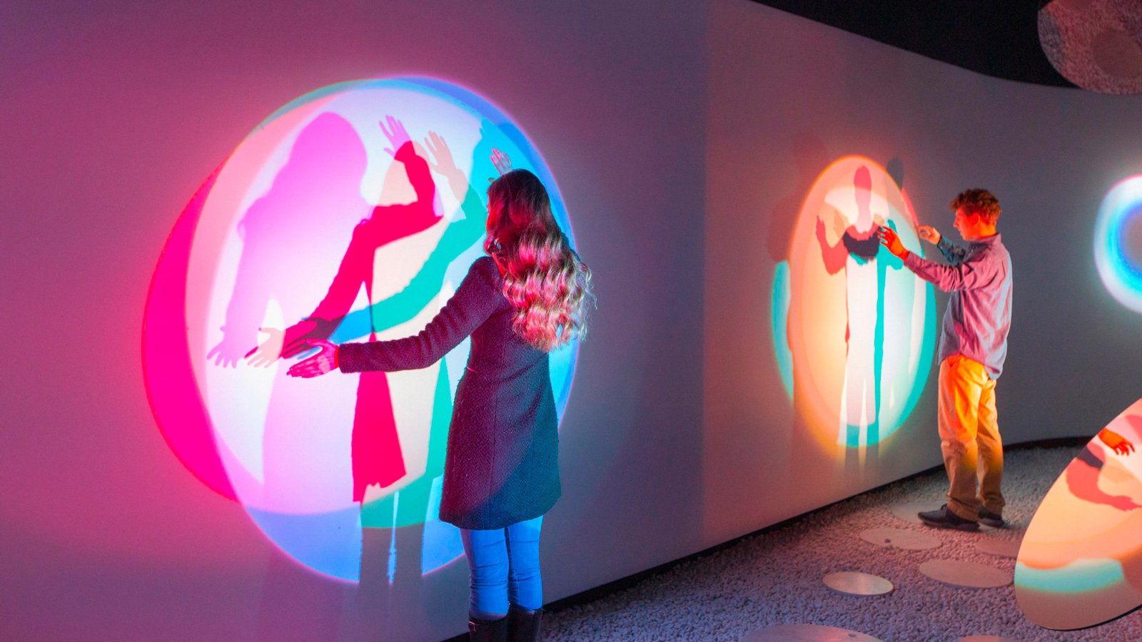 Интерактивная инсталляция, созданная компанией Samsung для Миланской недели дизайна. 2019.